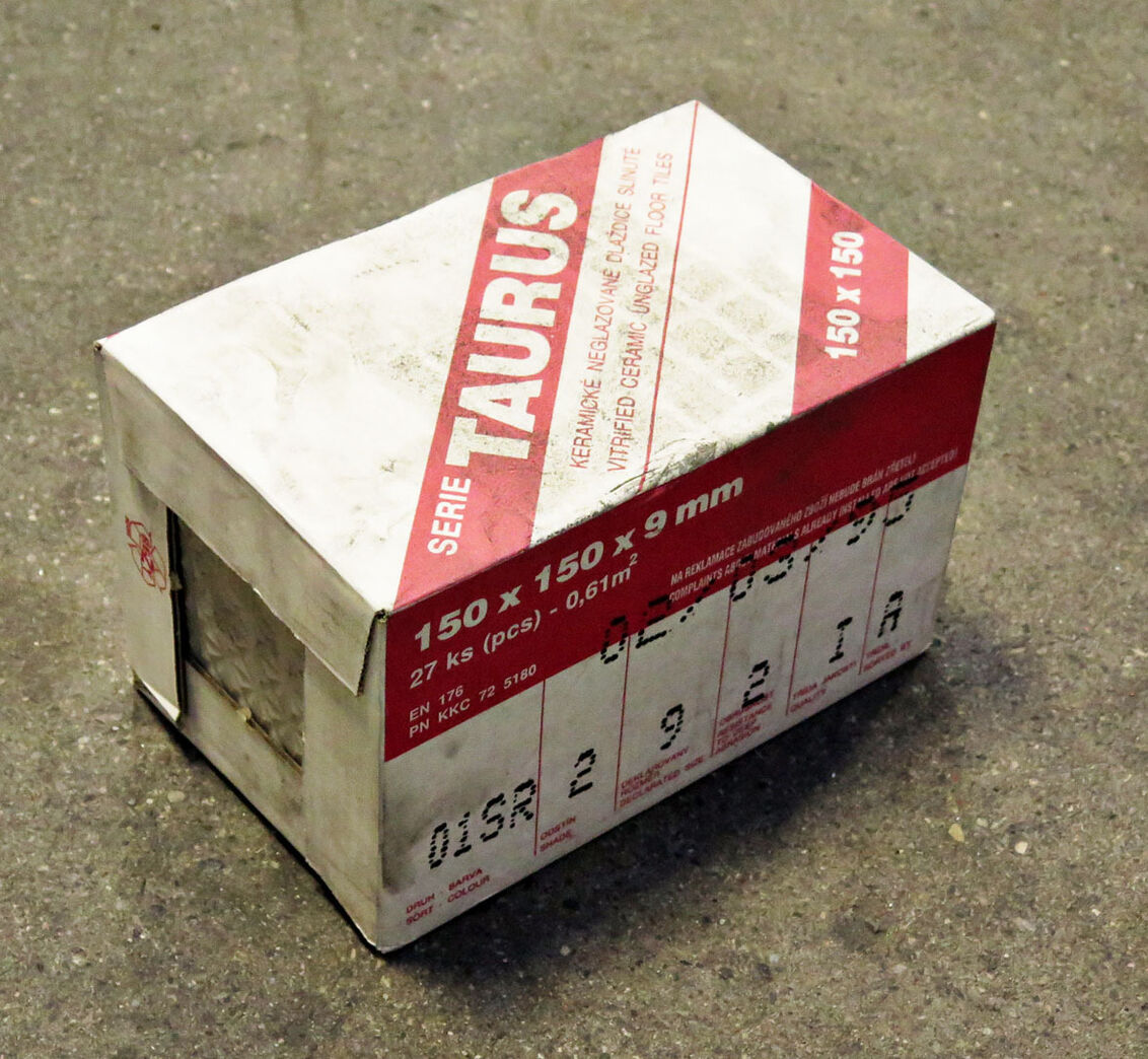 Råhvid skridsikker klinke (2) 15x15cm