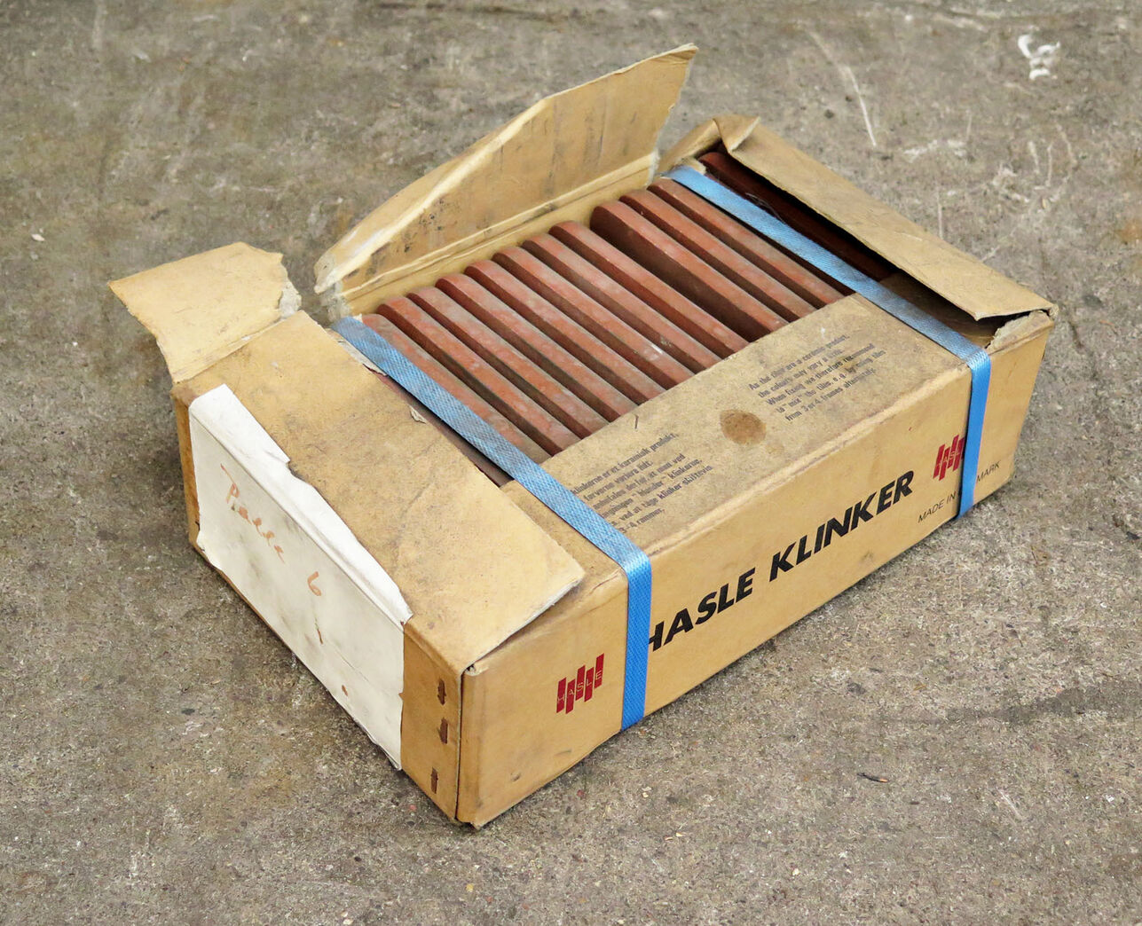 Hasle rød hjørneklinke, højre