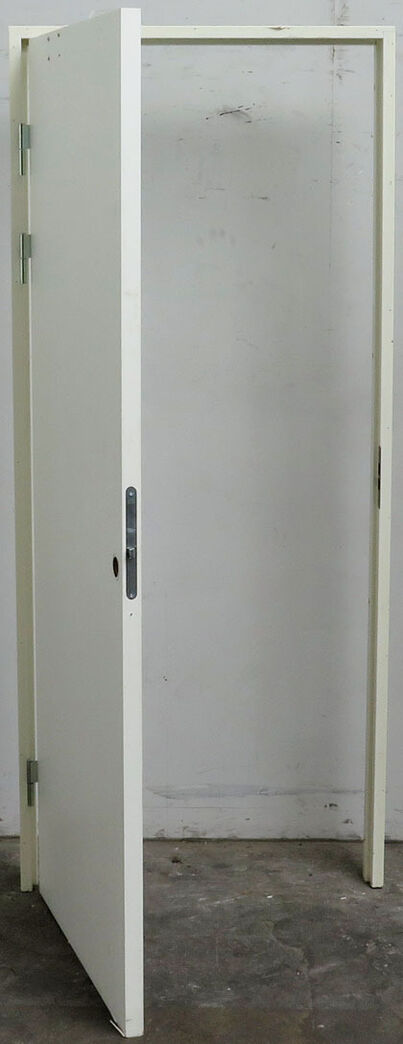 Indvendig dør med karm