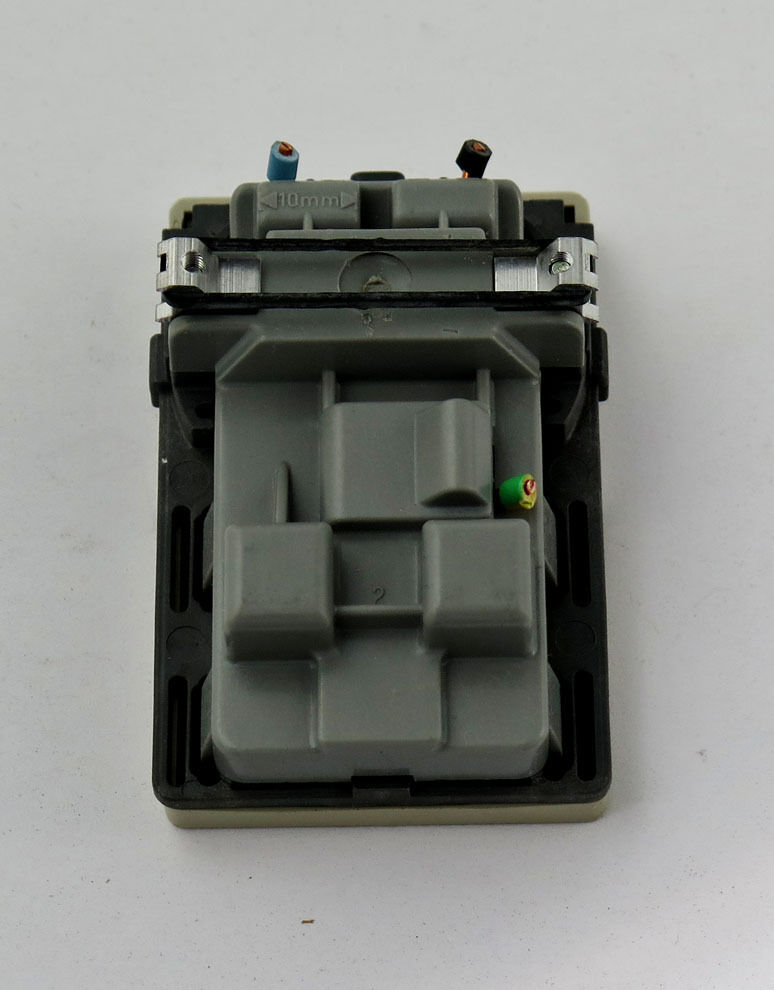 LK Fuga stikkontakt, grå m/lampe