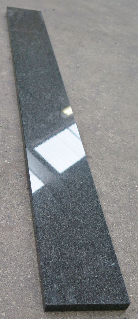 Vinduesplade 125x13,4x2 cm