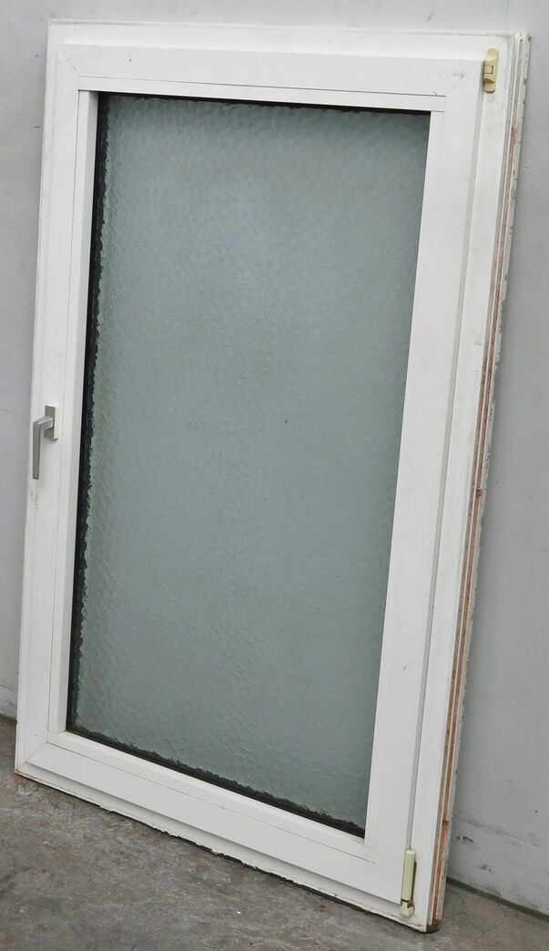 Badeværelse vindue med matteret glas