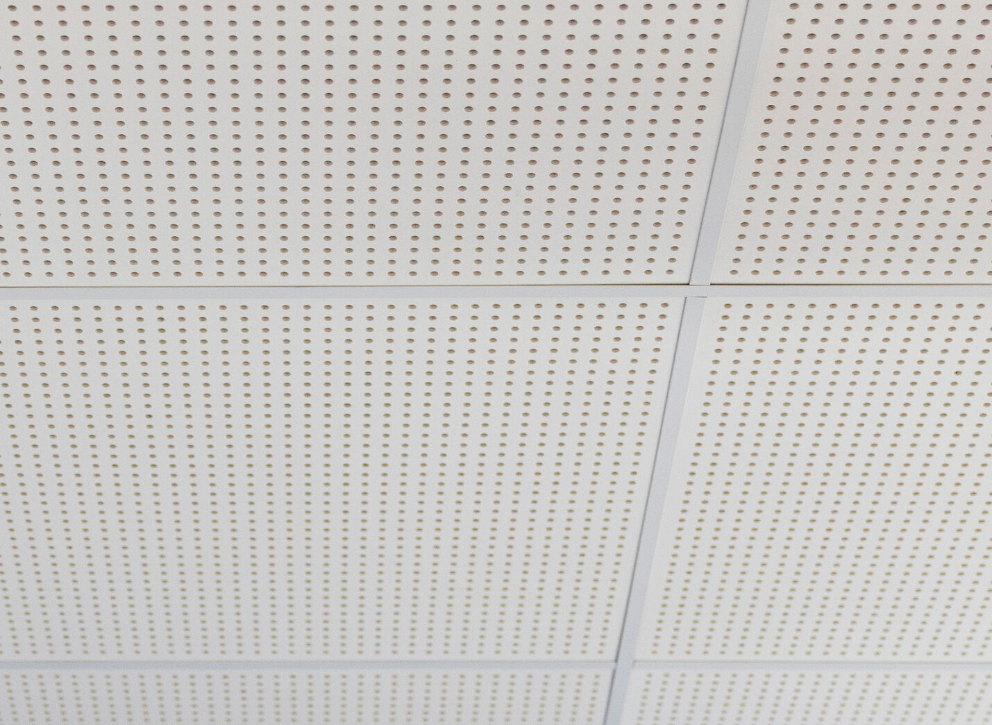 Gips akustikloft 595x595x10 mm