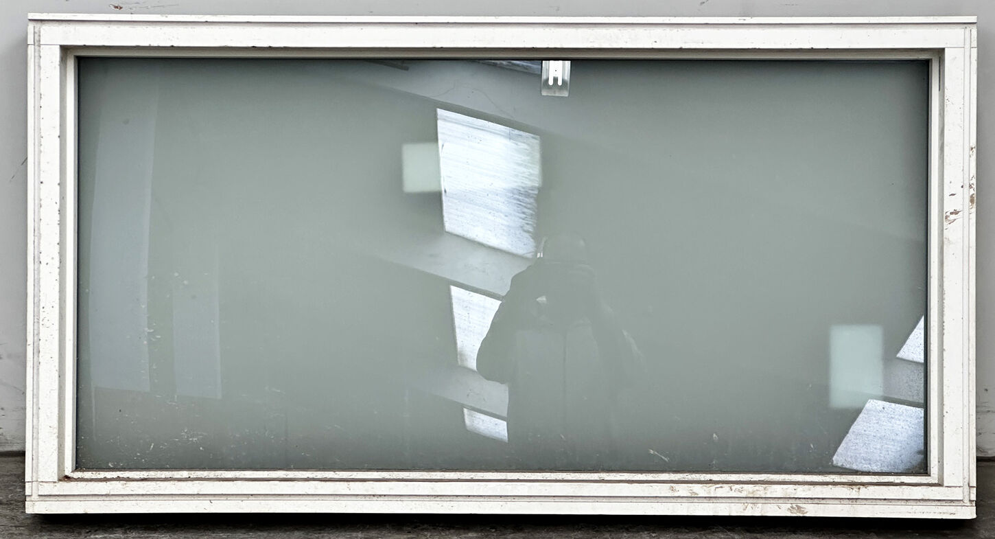 Træ alu vindue fra Idealcombi med matteret glas