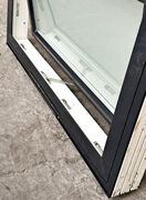 Træ alu vindue fra Velfac med matteret glas