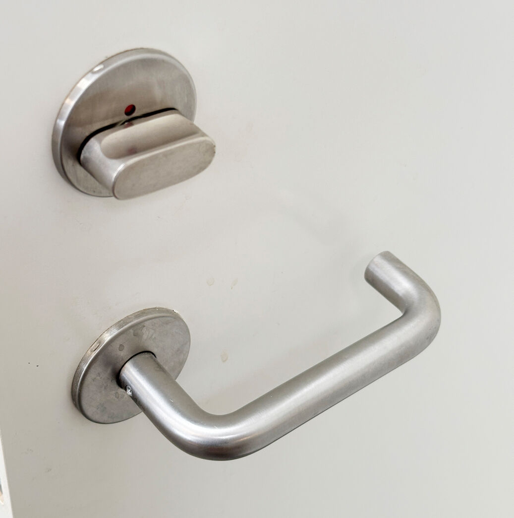 d line toiletmarkering