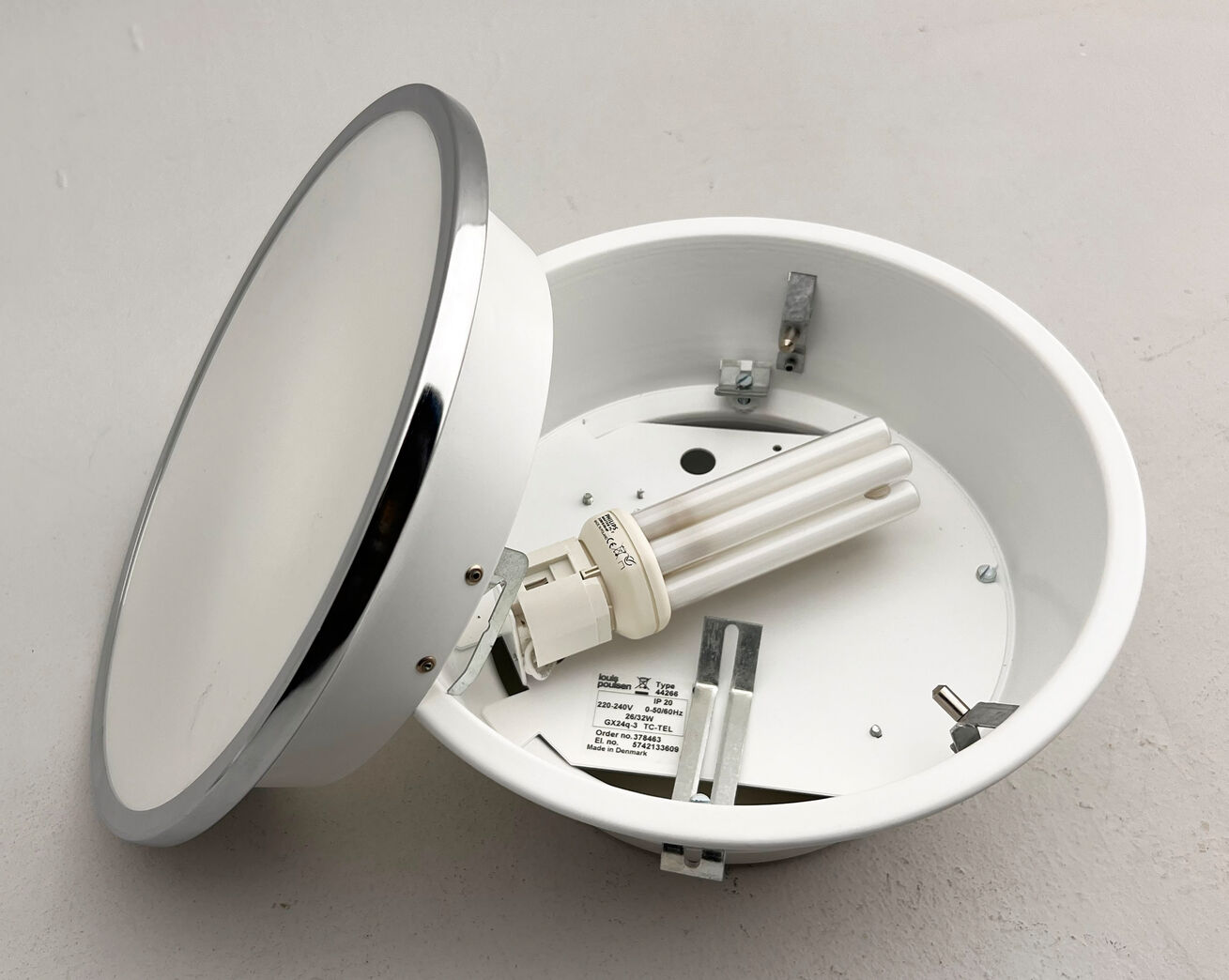 Louis Poulsen - Munkegaardslampen Ø 26 cm