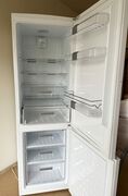 Gram køle/fryseskab i pæn stand