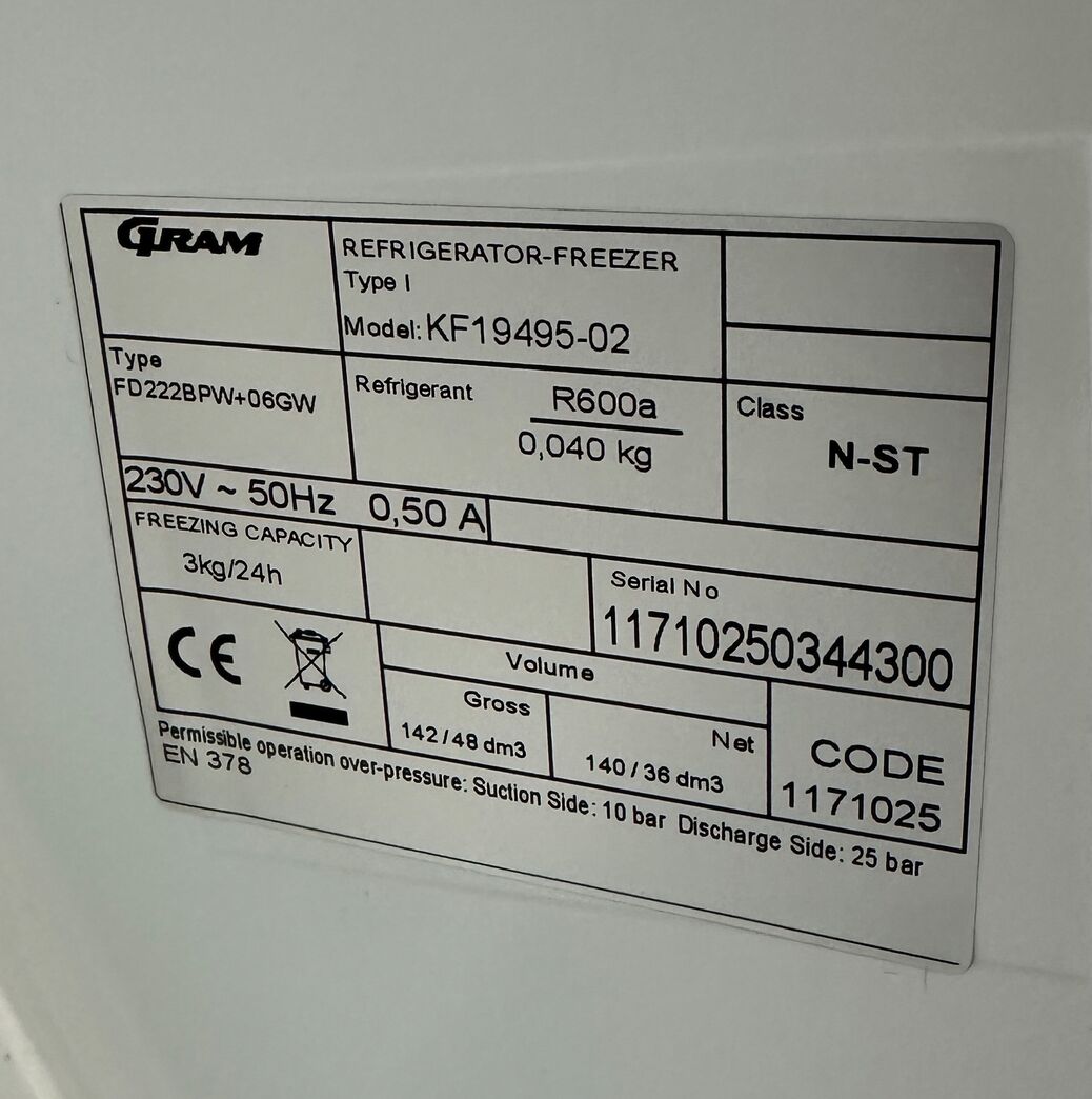 Gram køle/fryseskab