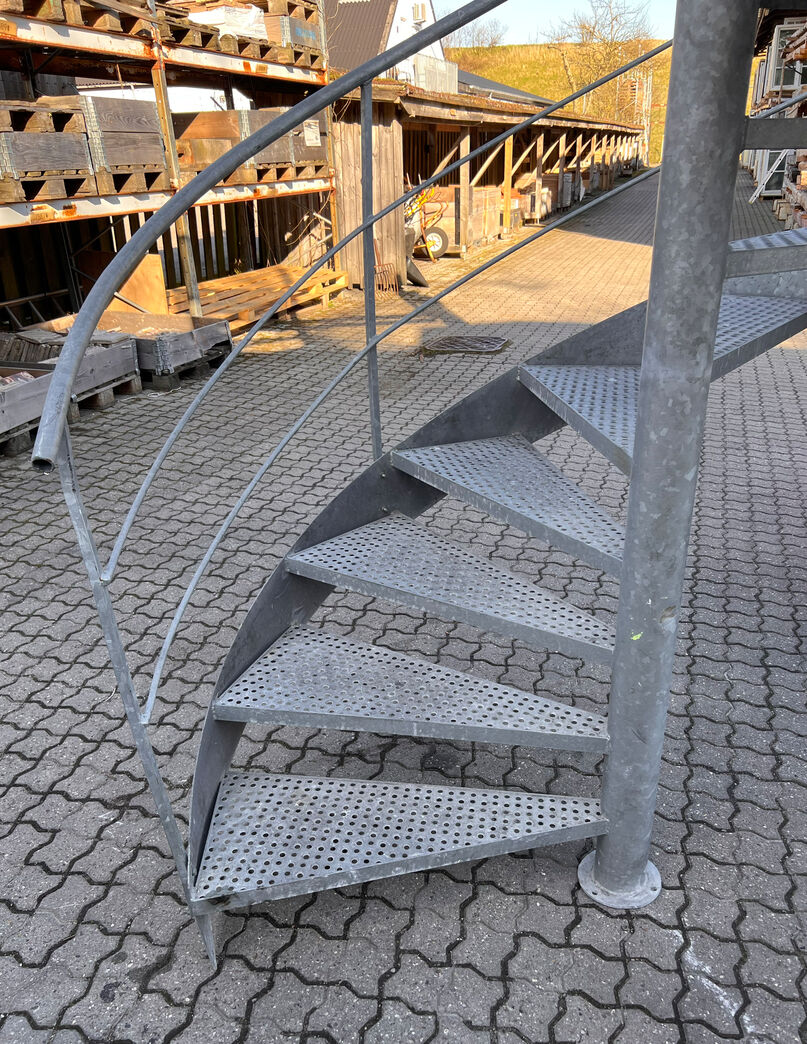 Spindeltrappe - 300 cm