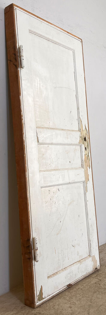 Fyldningsdør med karm Fyldningsdør med karm