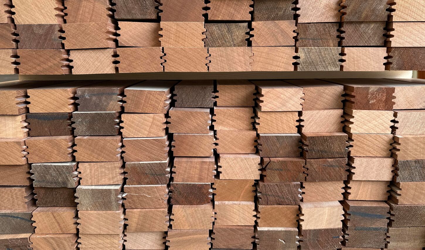 Mahogni 30x51 mm samlet parti - 116 lbm