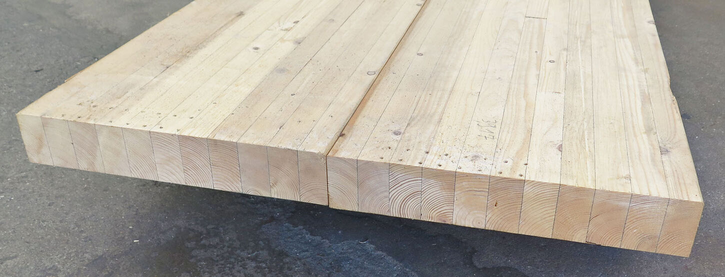 Limtræsbjælke 6x36,5x490 cm. Limtræsbjælke 6x36,5x490 cm.