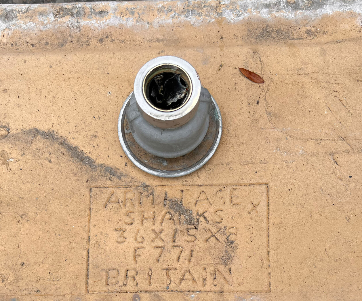 Skolevask - Armitage Shanks