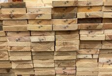 Ovntørret kantskåret fyr 32x150 mm 531 lbm.