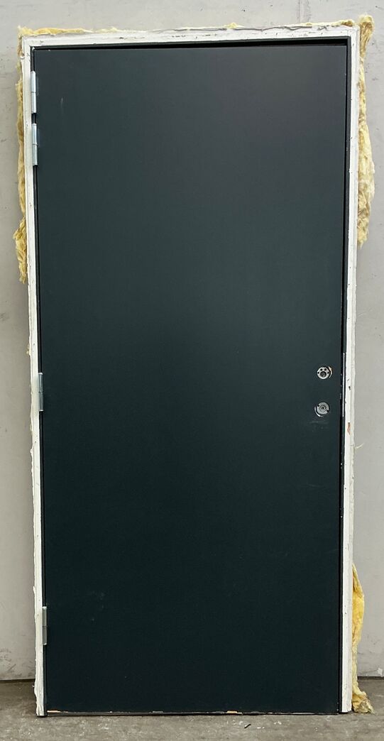 Trehøje branddør BD30 M10 med karm