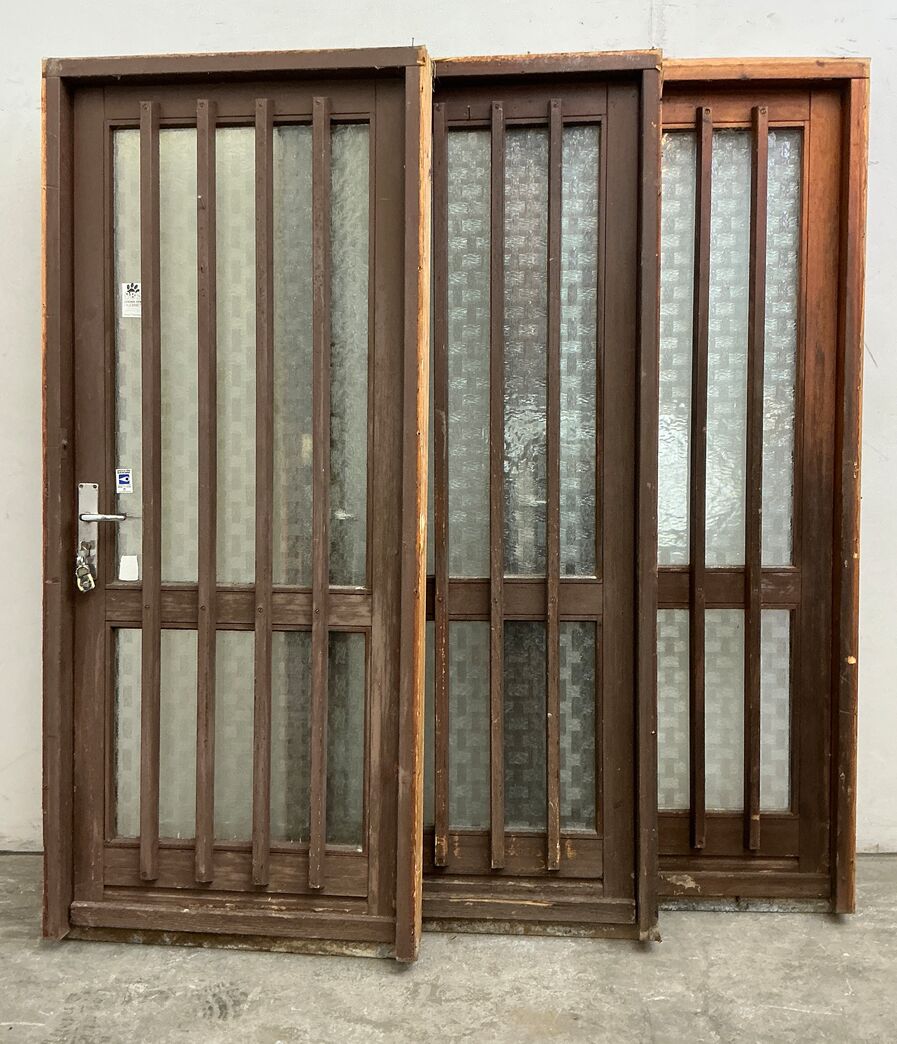 Yderdør med matteret glas