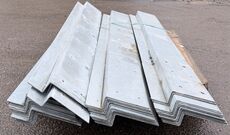 Kraftig stålprofil 2000 mm