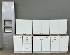 Malet komplet 60'er køkken