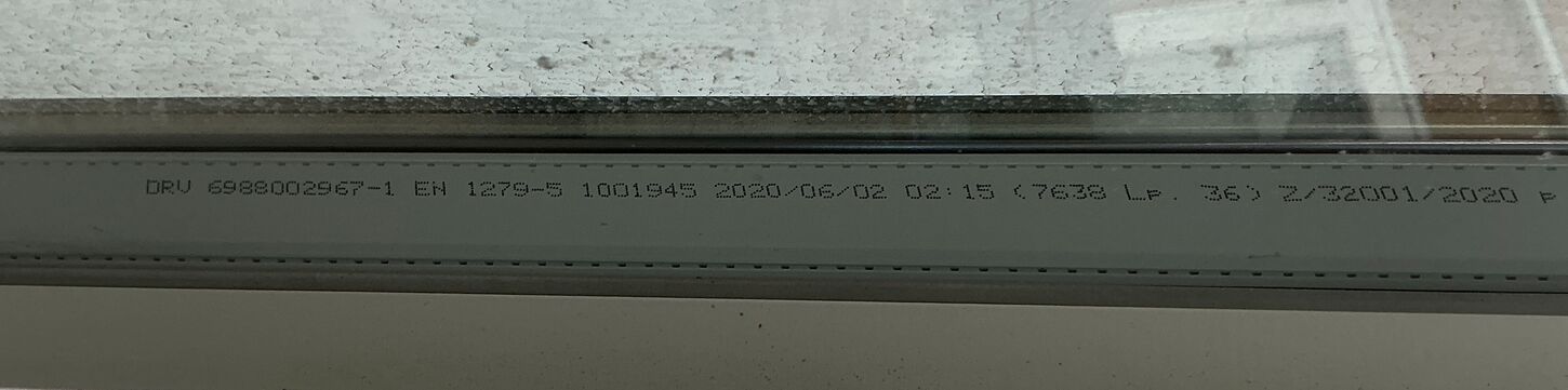 Mørkegrønt energivindue