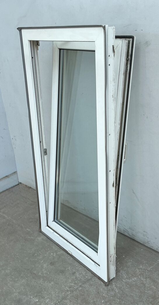 Plast termovinduer med dreje/kip