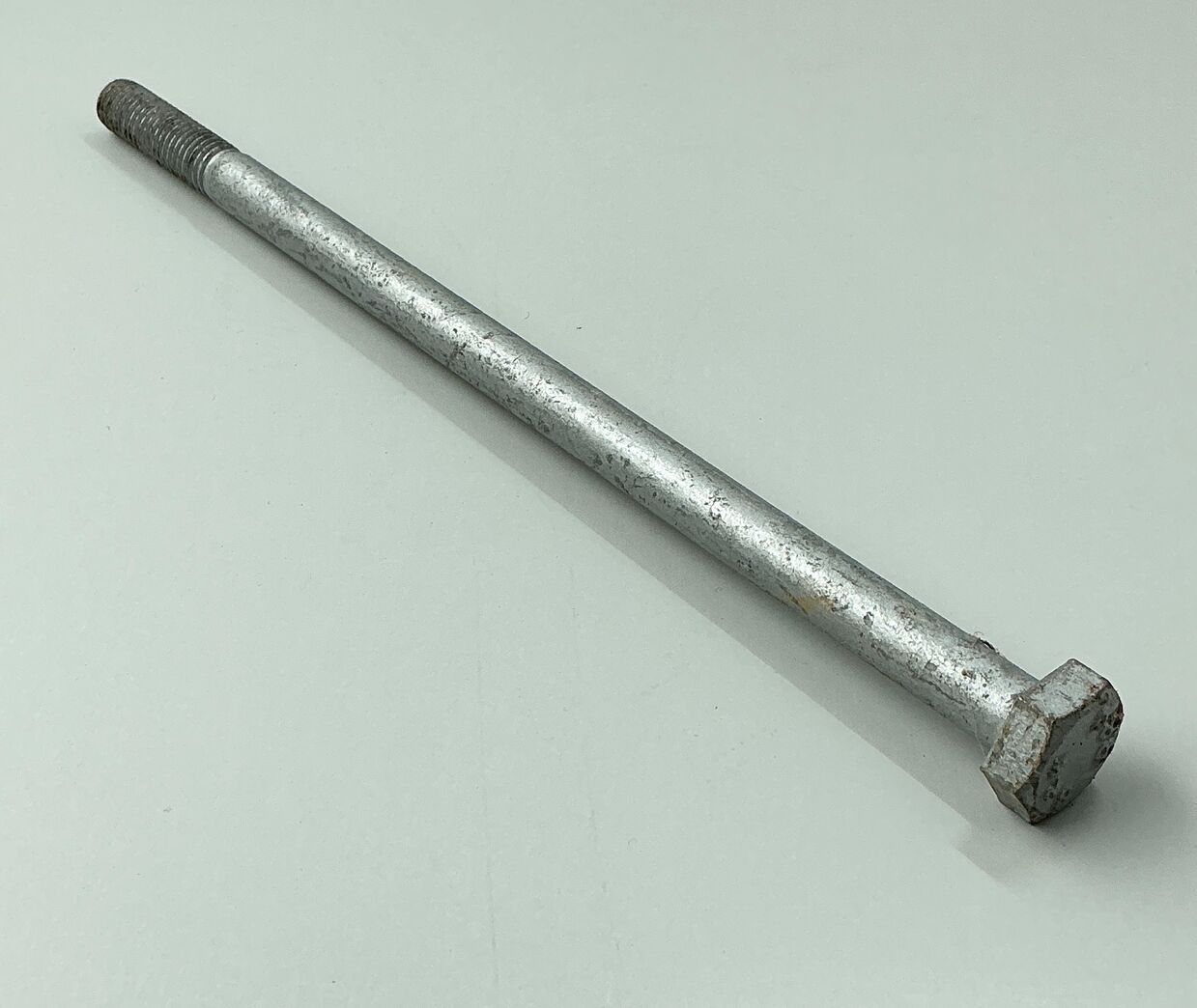 Stålbolte 10x200 – varmforzinkning – med sekskanthoved