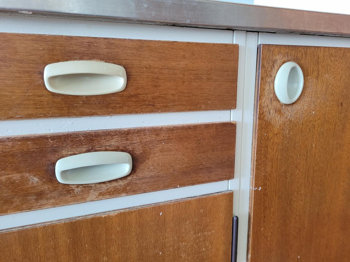 Originalt komplet 60'er køkken