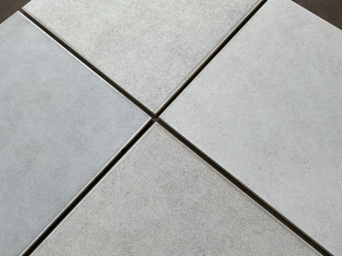 Akustikloftplade 59,2x59,2x1,5 cm