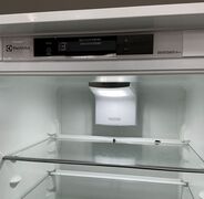 Elektrolux integrerbart køleskab 310 liter