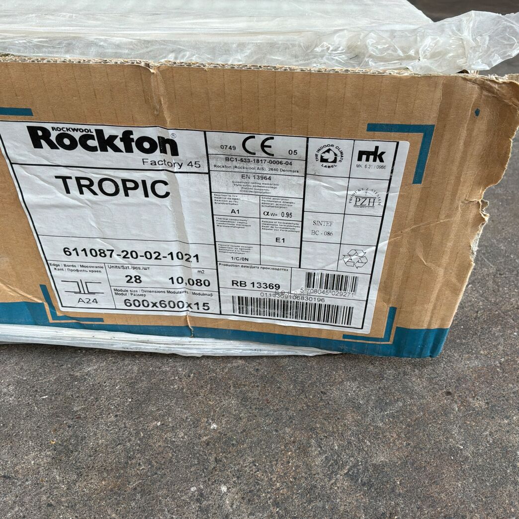 10,08 m2 Rockfon Tropic akustikloftplader 600 x 600 x 15 mm.