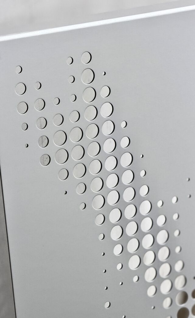Aluminiumsplade med hulmønster 1200x1195 mm
