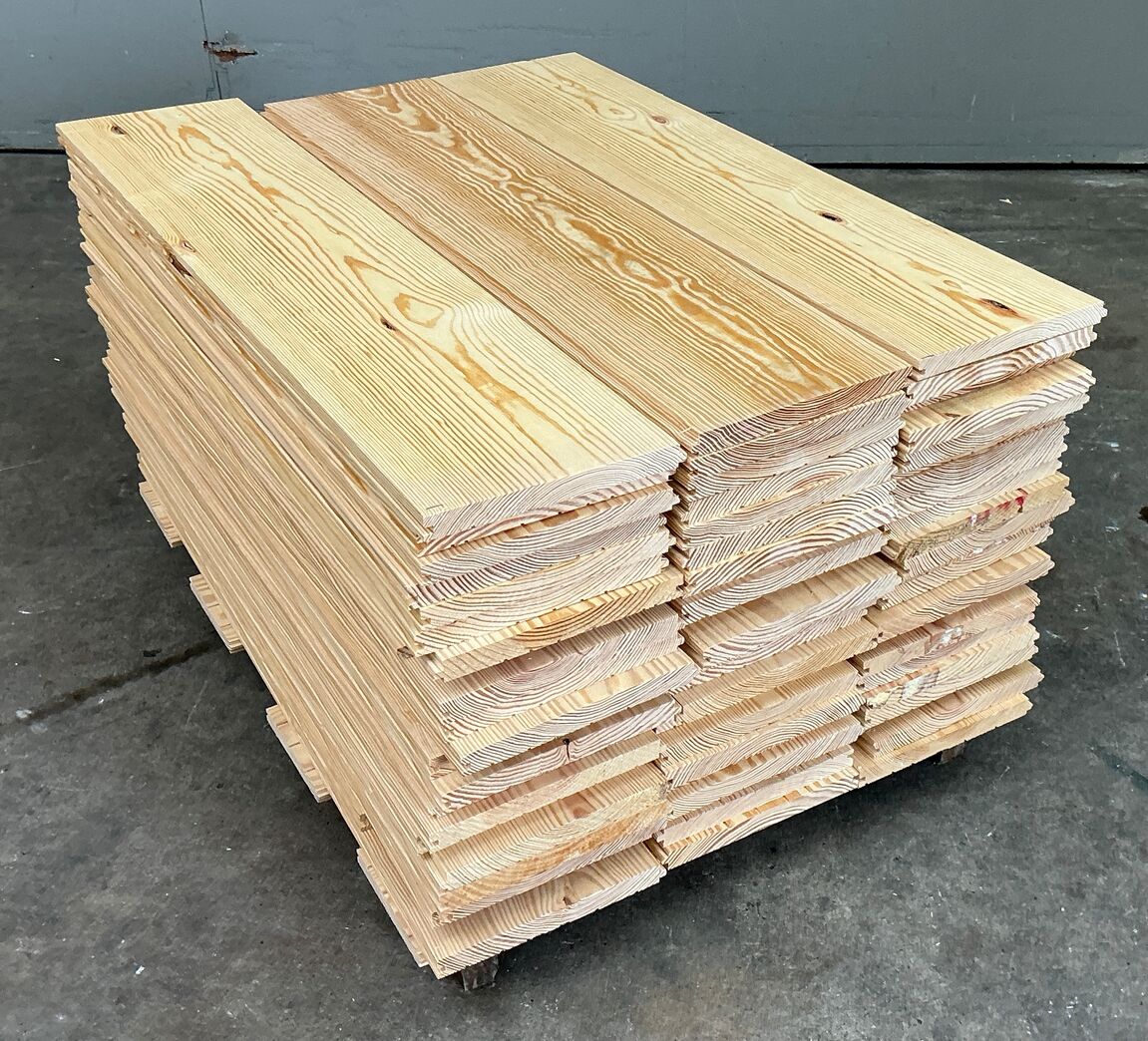 Gulvplanke i Pitch Pine - 27 cm bredde