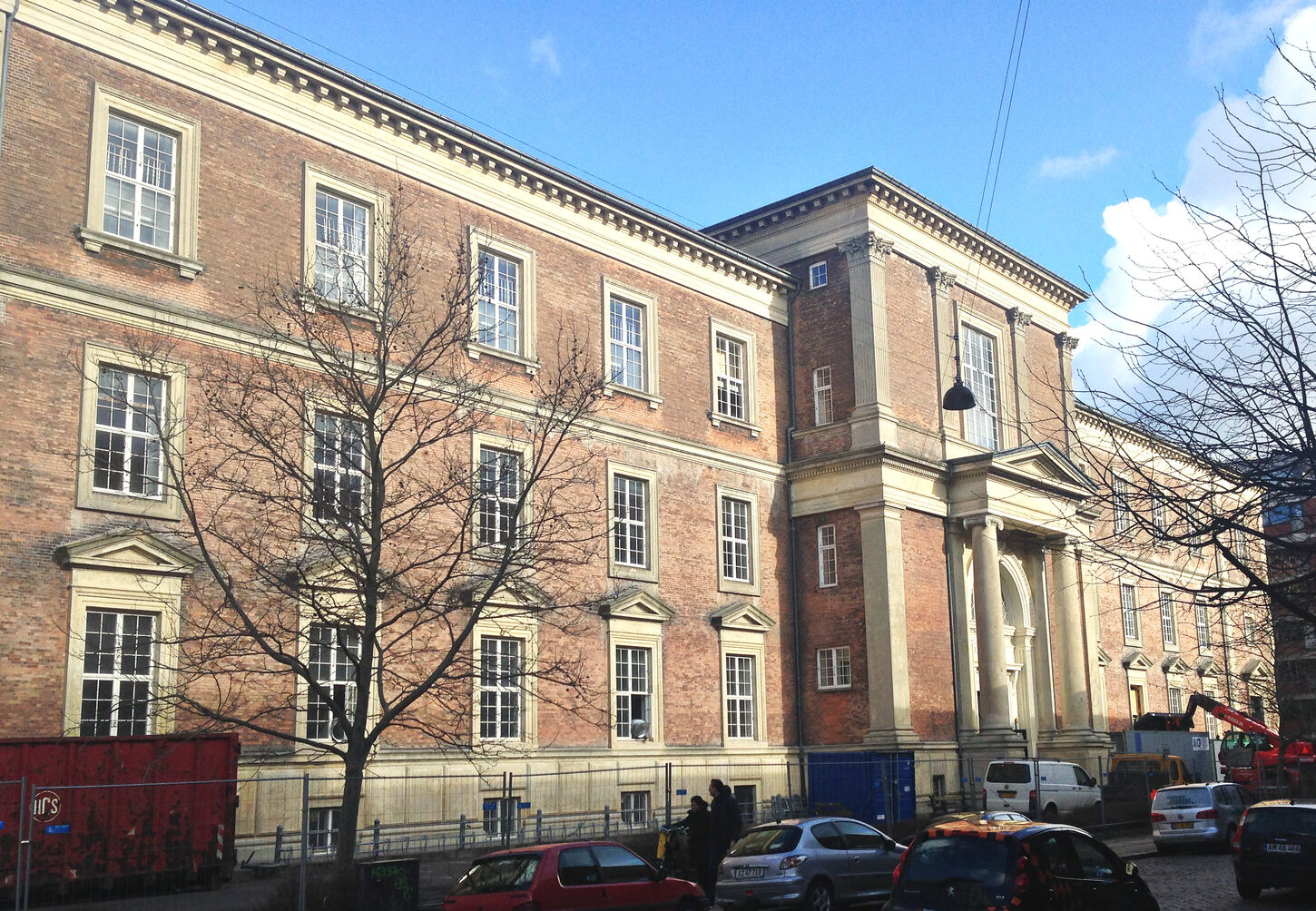 Fyldningsdør med karm