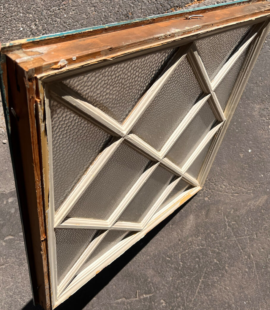 Vinduesramme med harlekinsprosser