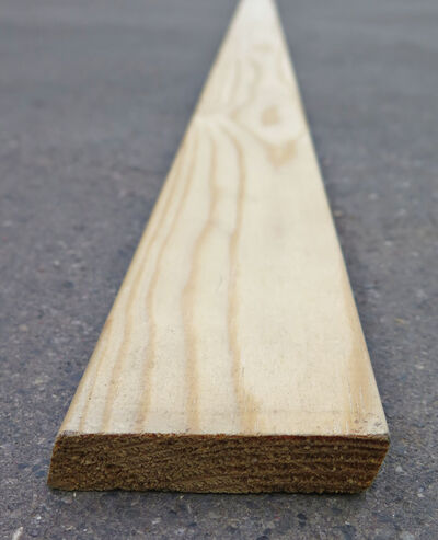 Fodpanel ubehandlet fyr 6 stk á 3600 mm