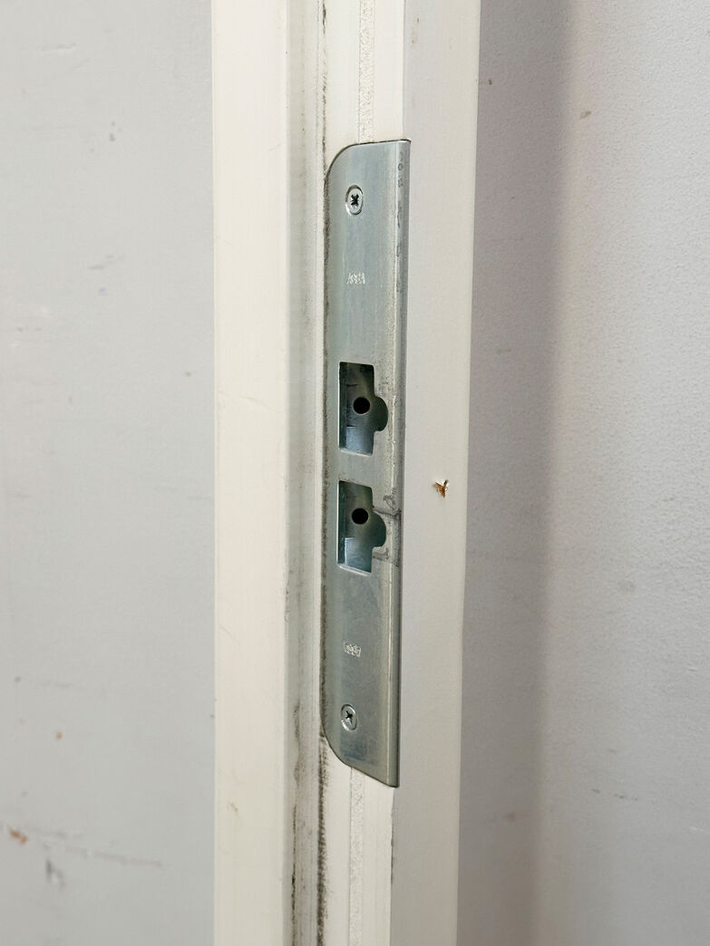 Swedoor branddør BD30 M10 med karm Swedoor branddør BD30 M10 med karm
