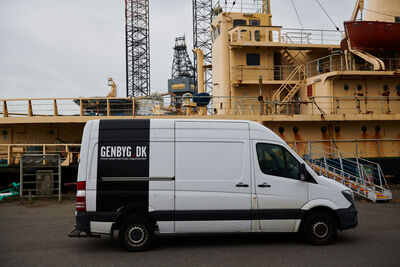 Skænk fra isbryderen 'Isbjørn' Skænk fra isbryderen 'Isbjørn'