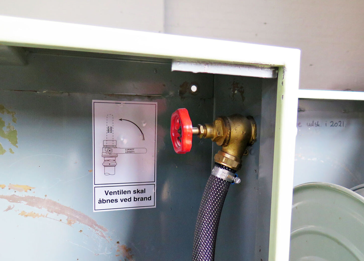 Brandskab i forskellige farver Brandskab i forskellige farver