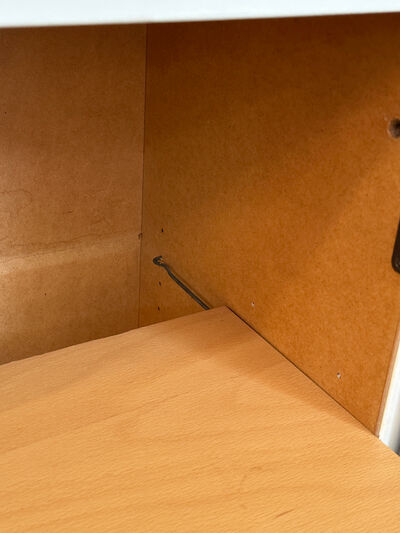 Overskab med overfalsede låger