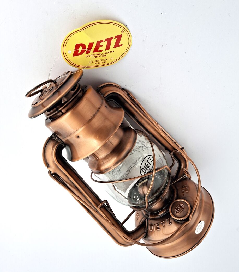 Dietz petroleumslampe flagermuslygte. kobberfarvet