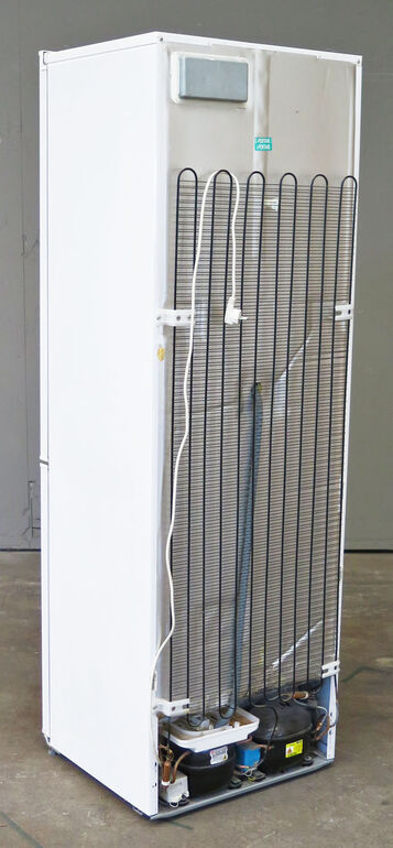 Gram køle/fryseskab