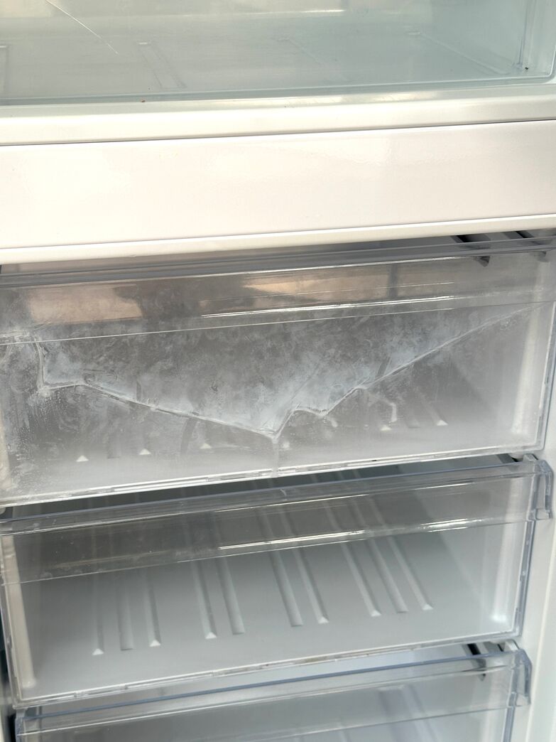 Fritstående Gram køle/fryseskab 204/87 liter