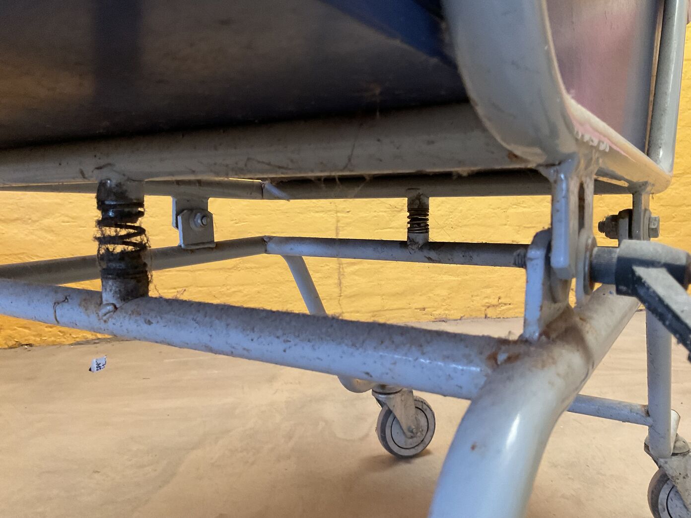 Krybbe m. vippefunktion