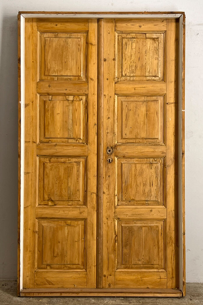 Dobbelt fyldningsdør med karm