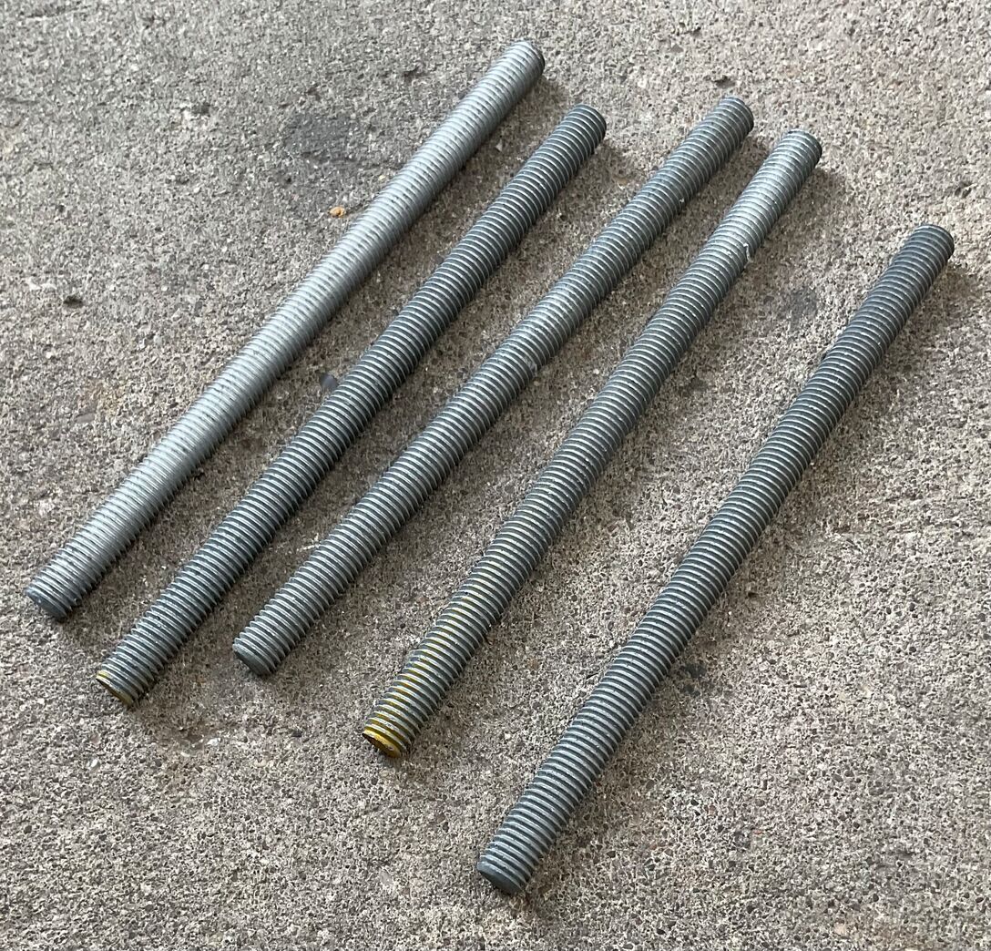 Varmforzinket gevindstænger M10 200mm