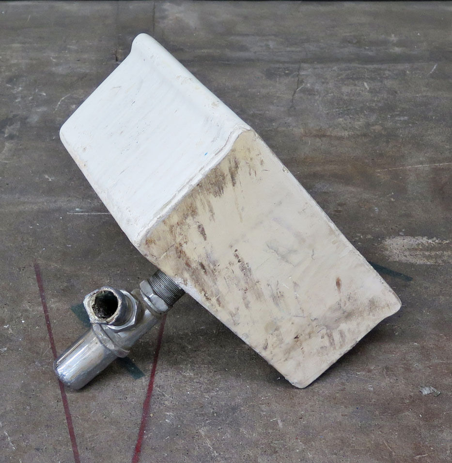 Skolevask med egetræskant