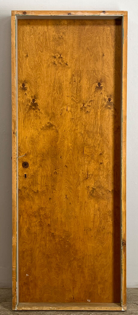 Egefineret dør med karm Egefineret dør med karm