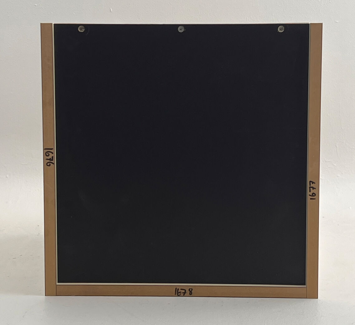 Skab 40 x 40 x 40 cm