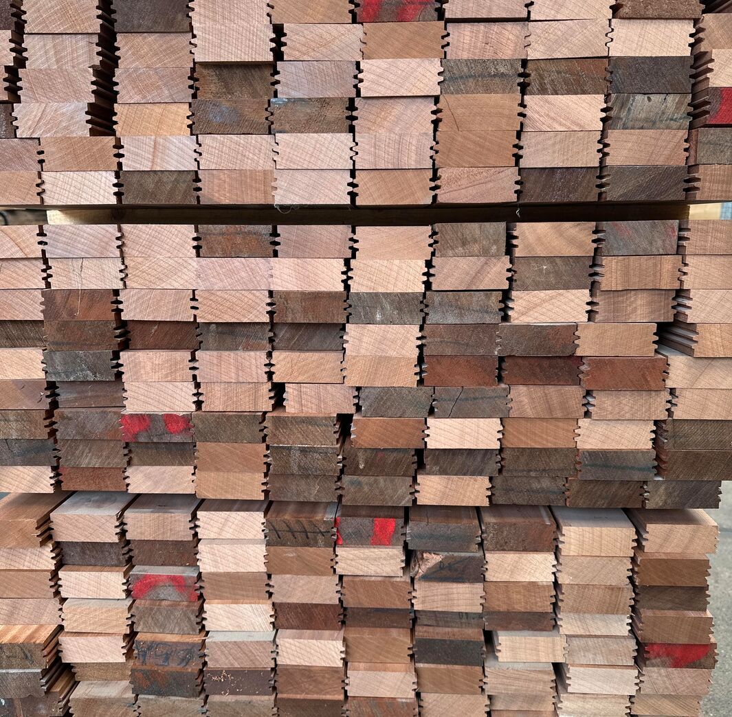 Mahogni 30x68x600 mm