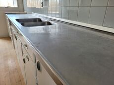 Malet komplet 60'er køkken